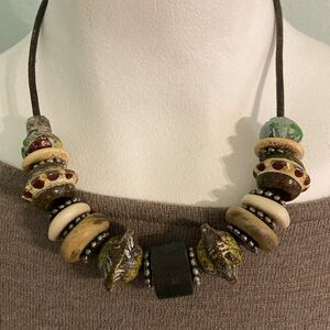 Chico’s ceramic metal chunky necklace beaded earth tones brown tan goldtone